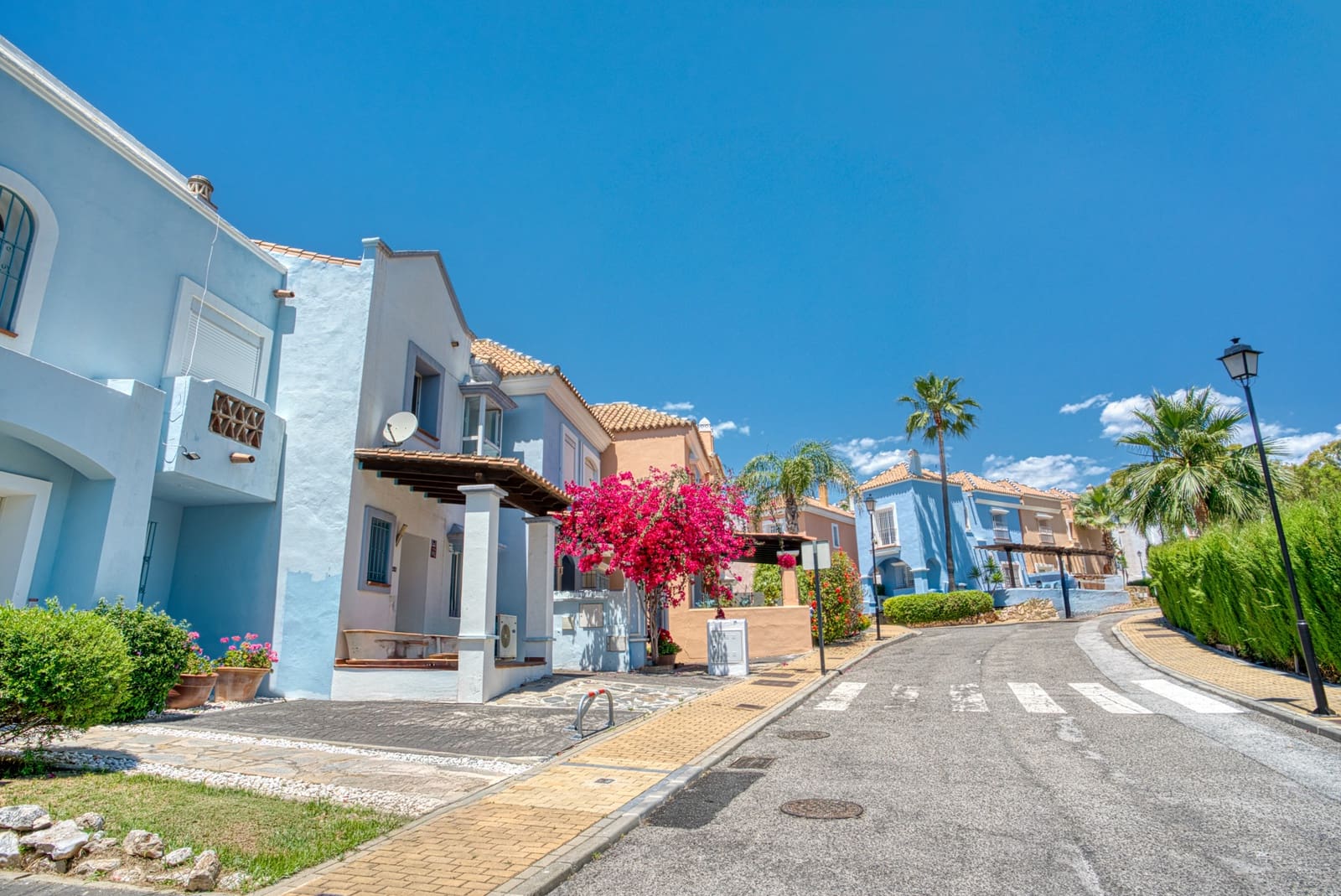 Casa de 2 habitaciones en Marbella en venta con piscina garaje - 750.000 € (Ref: 9722572)