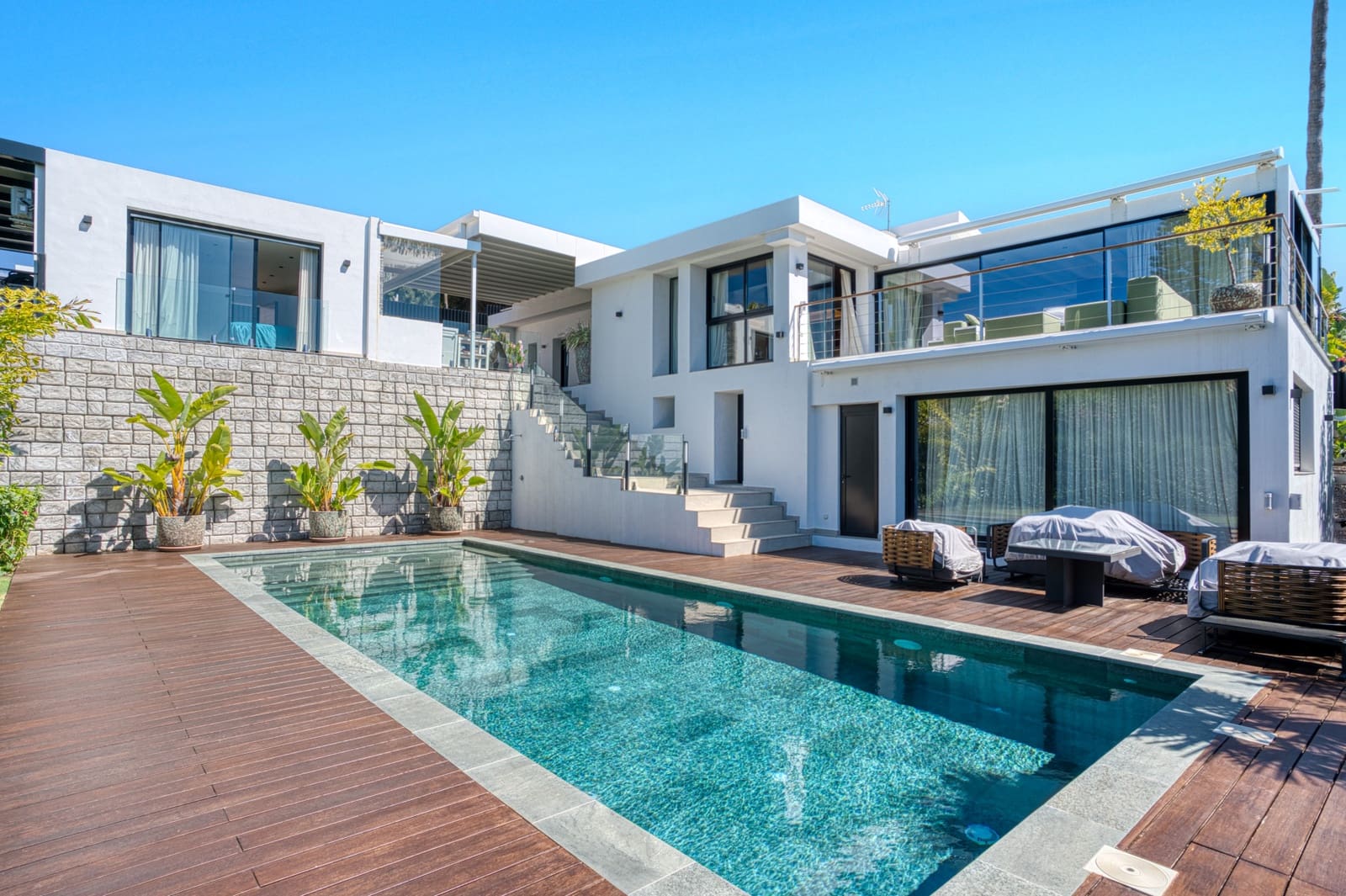 5 soveværelse Villa til salg i Marbella med swimmingpool garage - € 2.590.000 (Ref: 9722573)