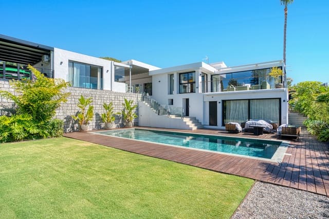 Chalet de 5 habitaciones en Marbella en venta con piscina garaje - 2.590.000 € (Ref: 9722573)