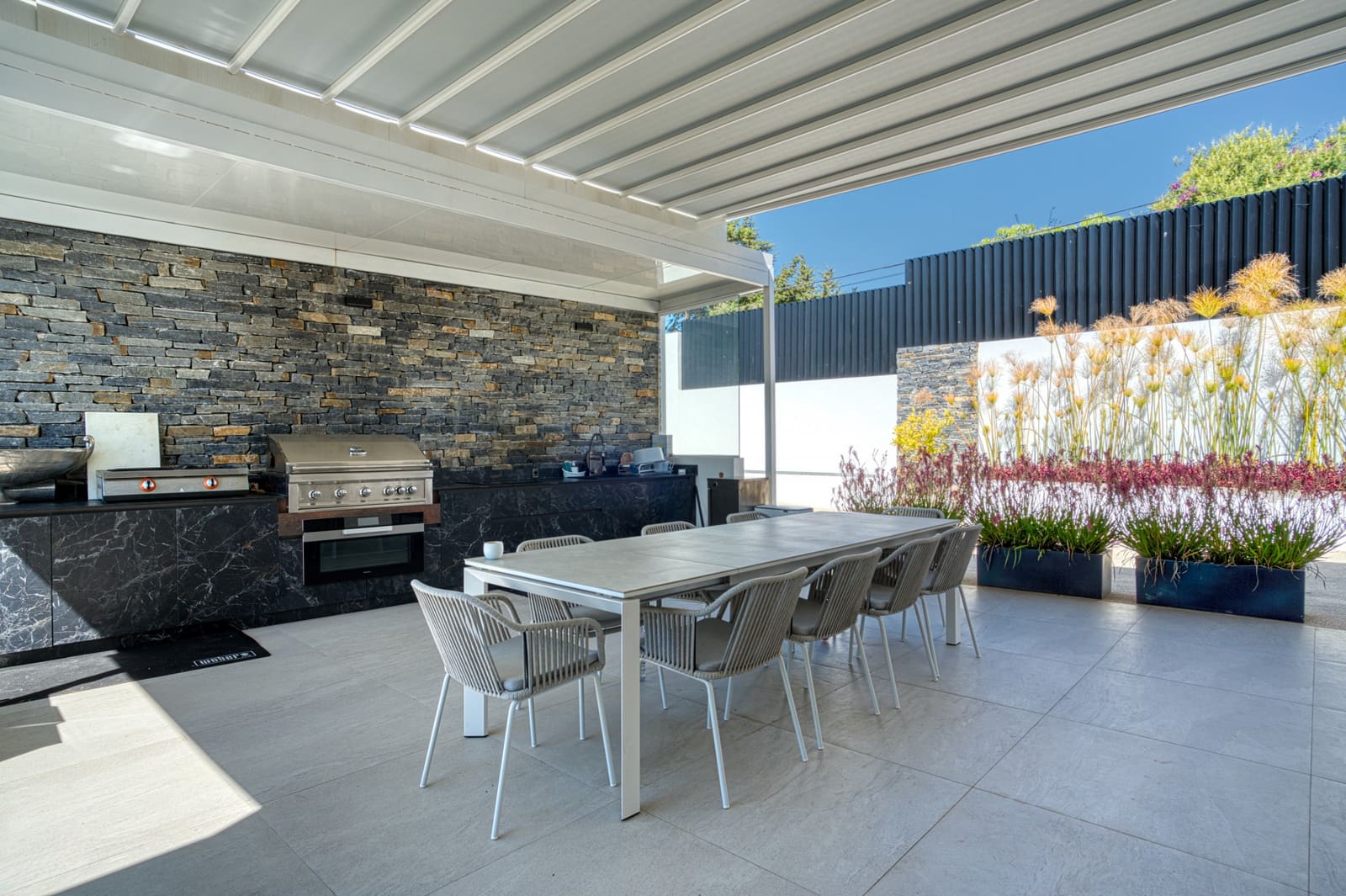 5 soveværelse Villa til salg i Marbella med swimmingpool garage - € 2.590.000 (Ref: 9722573)