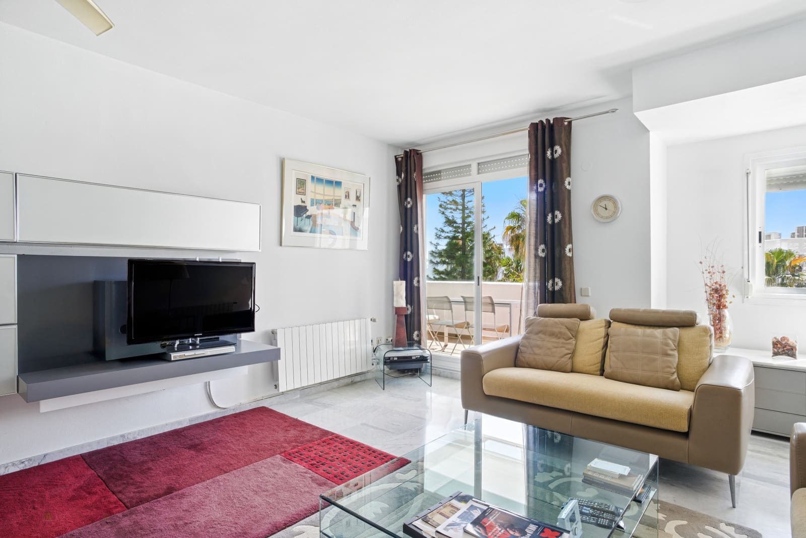 3 sypialnia Penthouse na sprzedaż w Marbella z basenem garażem - 1 500 000 € (Ref: 9722574)