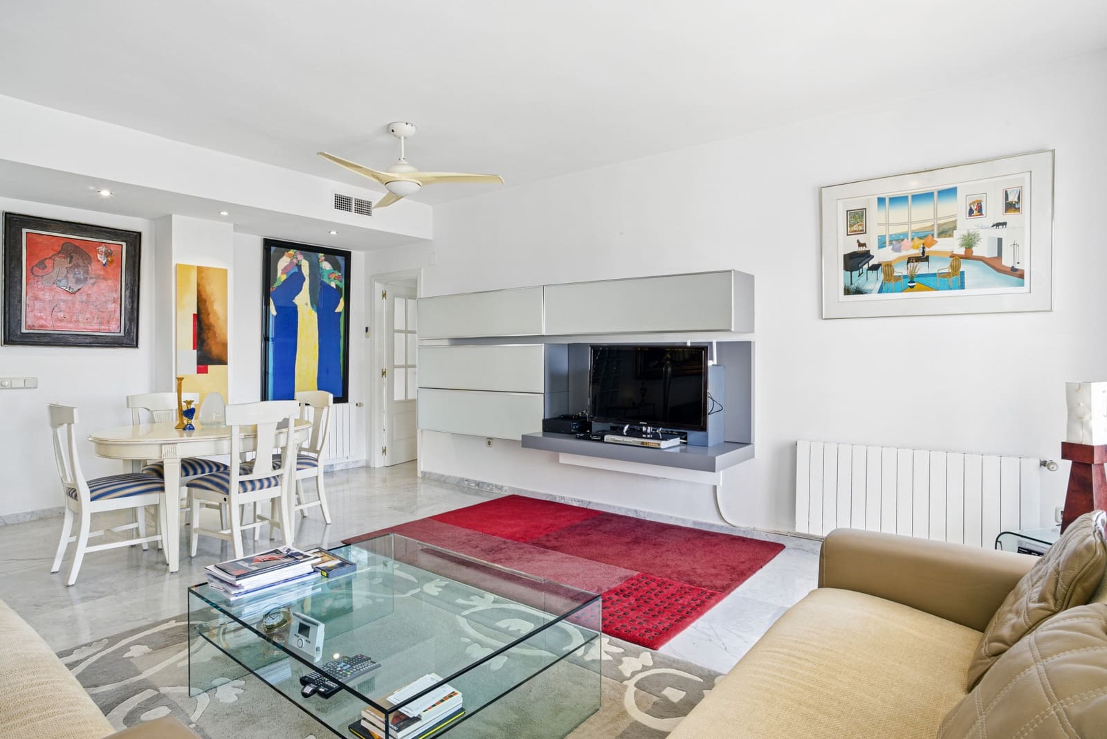 3 sypialnia Penthouse na sprzedaż w Marbella z basenem garażem - 1 500 000 € (Ref: 9722574)