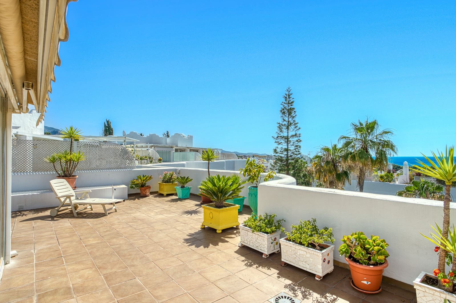 3 quarto Penthouse para venda em Marbella com piscina garagem - 1 500 000 € (Ref: 9722574)