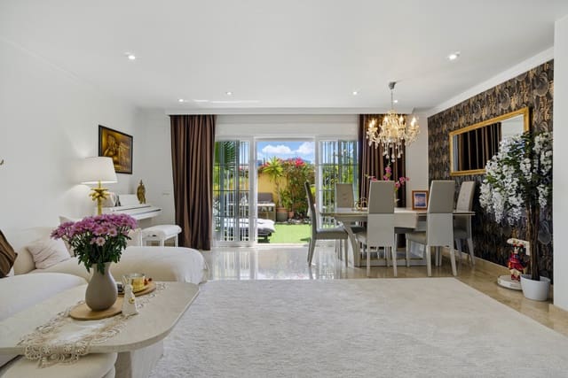 4 soverom Hus til salgs i Sitio de Calahonda, Mijas med svømmebasseng garasje - € 599 000 (Ref: 9722575)