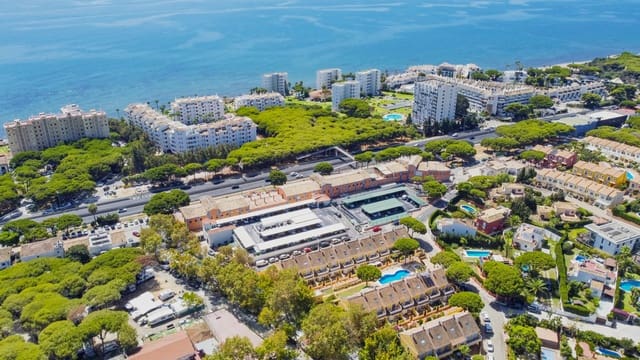 4 soverom Hus til salgs i Sitio de Calahonda, Mijas med svømmebasseng garasje - € 599 000 (Ref: 9722575)