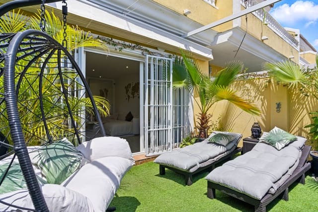 4 soverom Hus til salgs i Sitio de Calahonda, Mijas med svømmebasseng garasje - € 599 000 (Ref: 9722575)