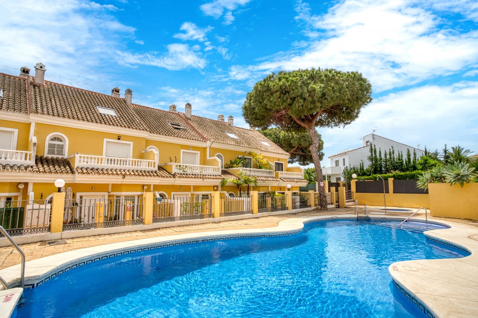 Casa de 4 habitaciones en Sitio de Calahonda en venta con piscina garaje - 599.999 € (Ref: 9722575)