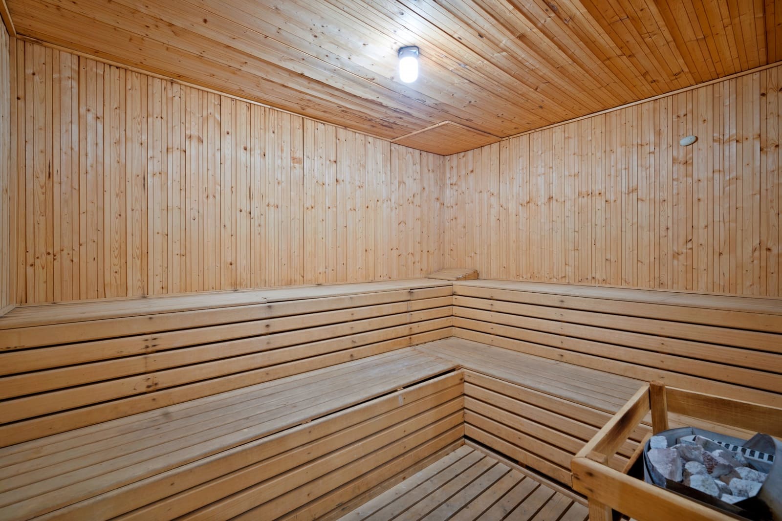 3 quarto Penthouse para venda em Marbella com piscina garagem - 1 975 000 € (Ref: 9722576)