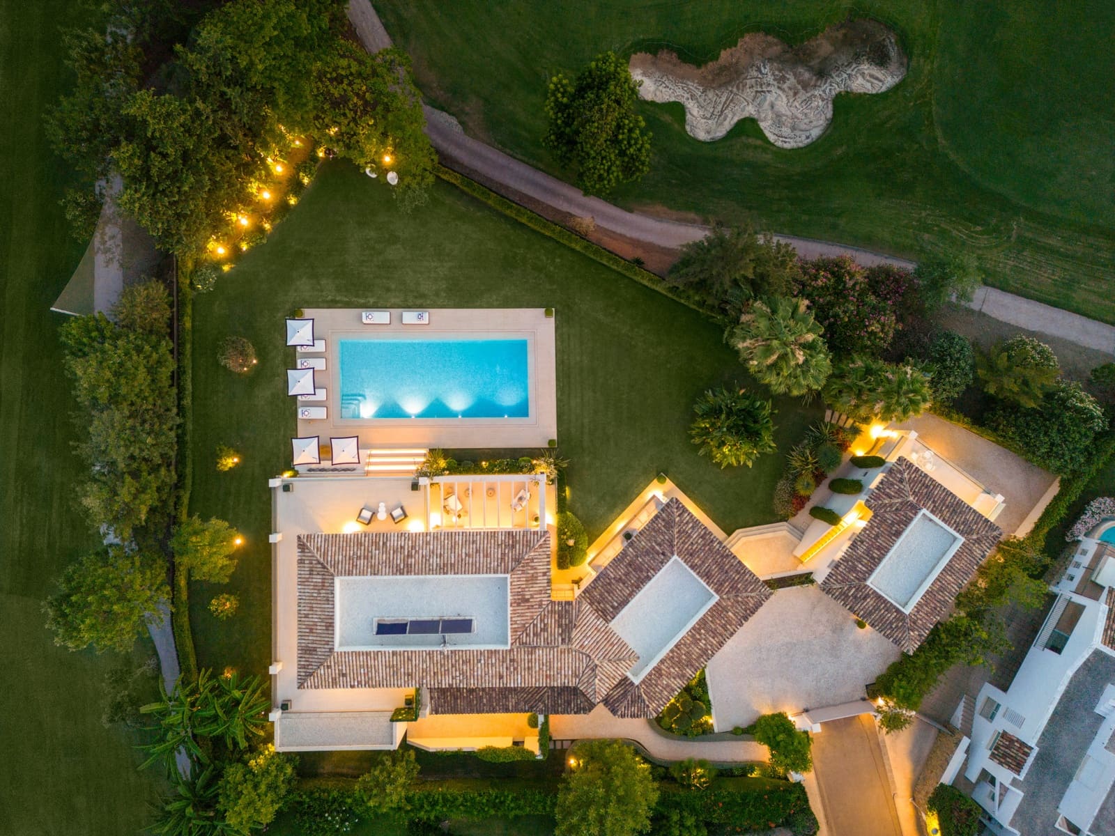 6 soverom Villa til salgs i Marbella med svømmebasseng garasje - € 10 395 000 (Ref: 9730633)