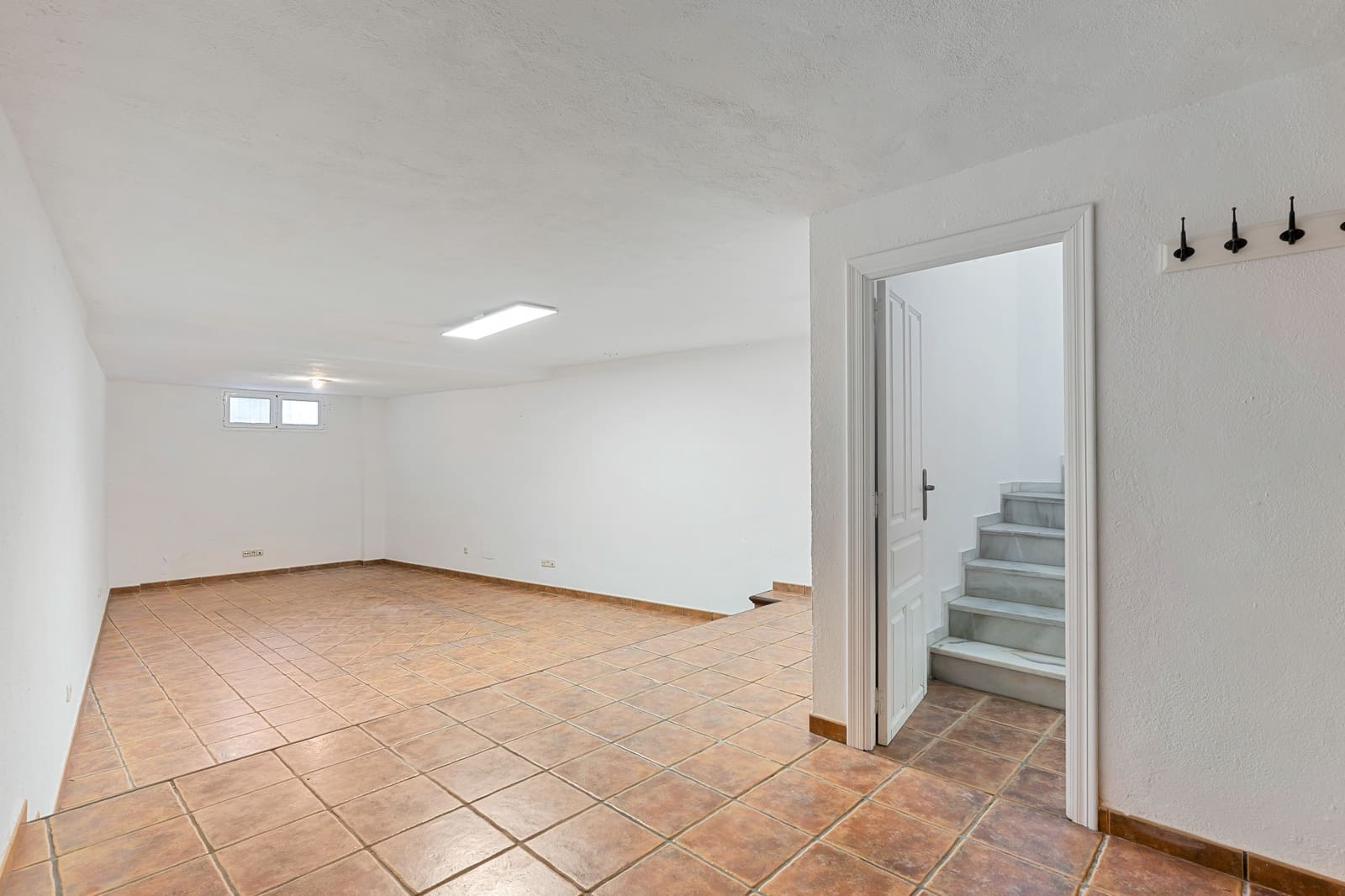 4 soveværelse Byhus til salg i Marbella med swimmingpool garage - € 730.000 (Ref: 9730638)