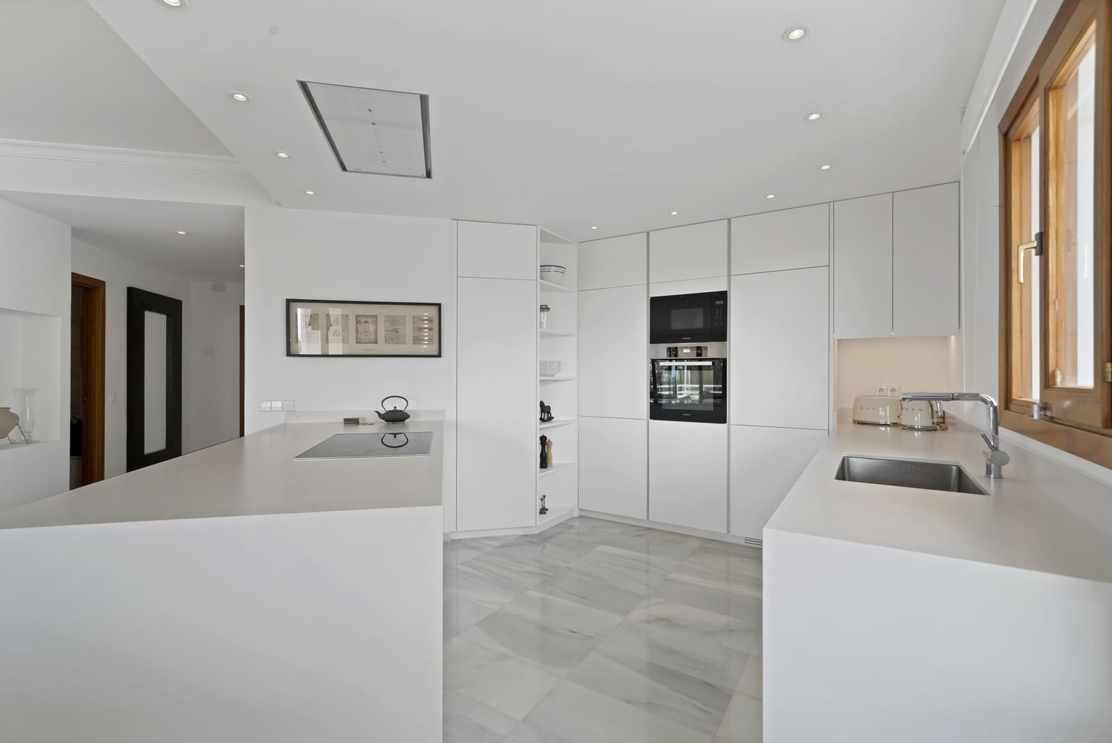 2 Zimmer Apartment zu verkaufen in Marbella mit Pool Garage - 890.000 € (Ref: 9730640)