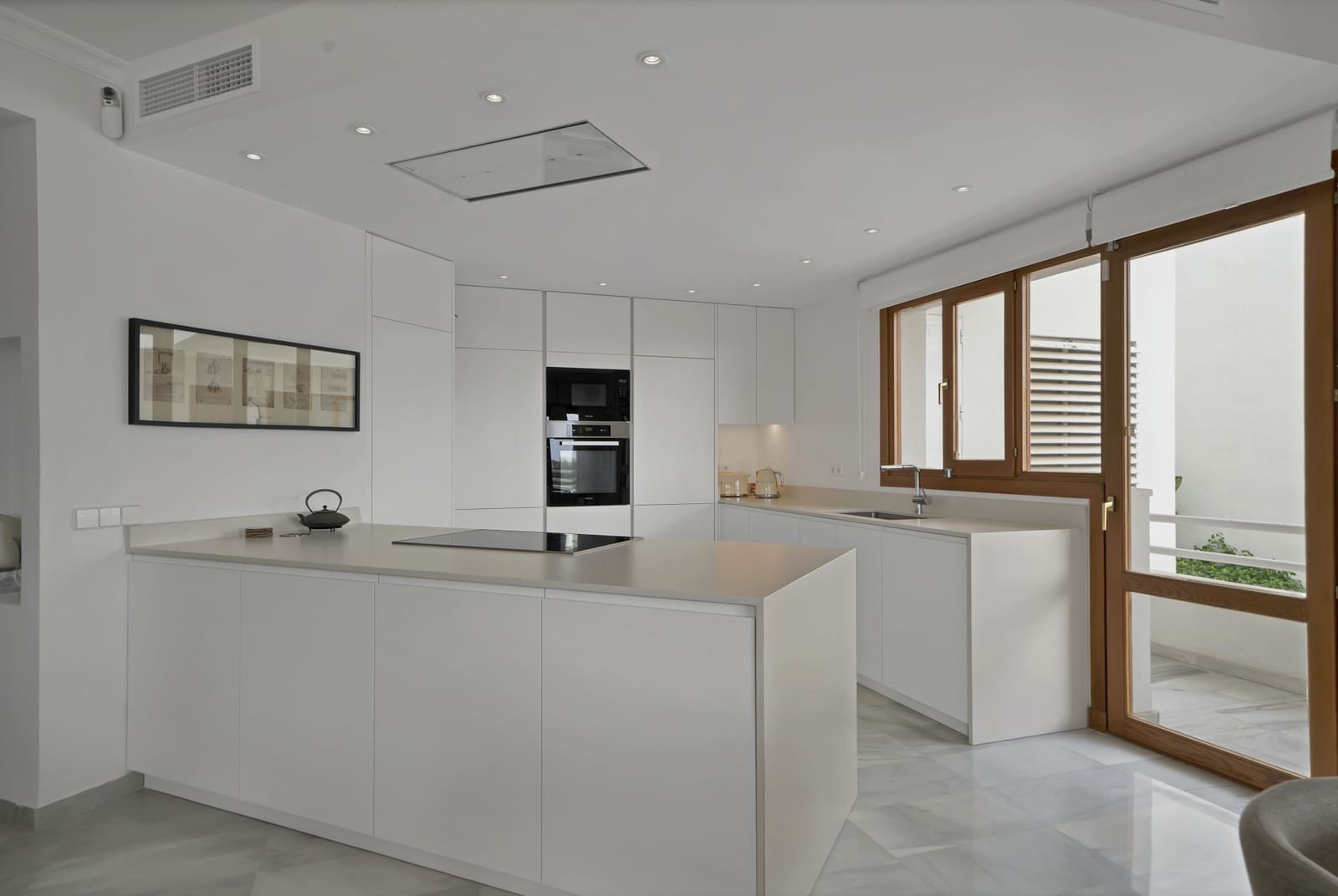 2 sovrum Lägenhet till salu i Marbella med pool garage - 890 000 € (Ref: 9730640)