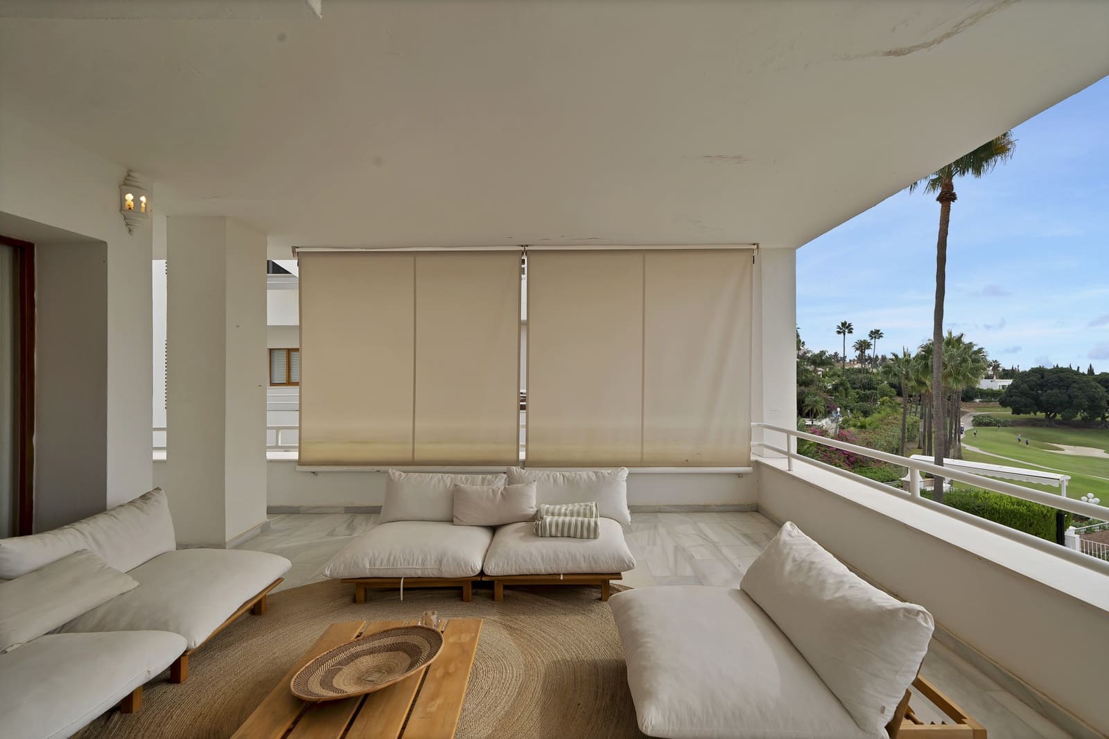 2 sovrum Lägenhet till salu i Marbella med pool garage - 890 000 € (Ref: 9730640)