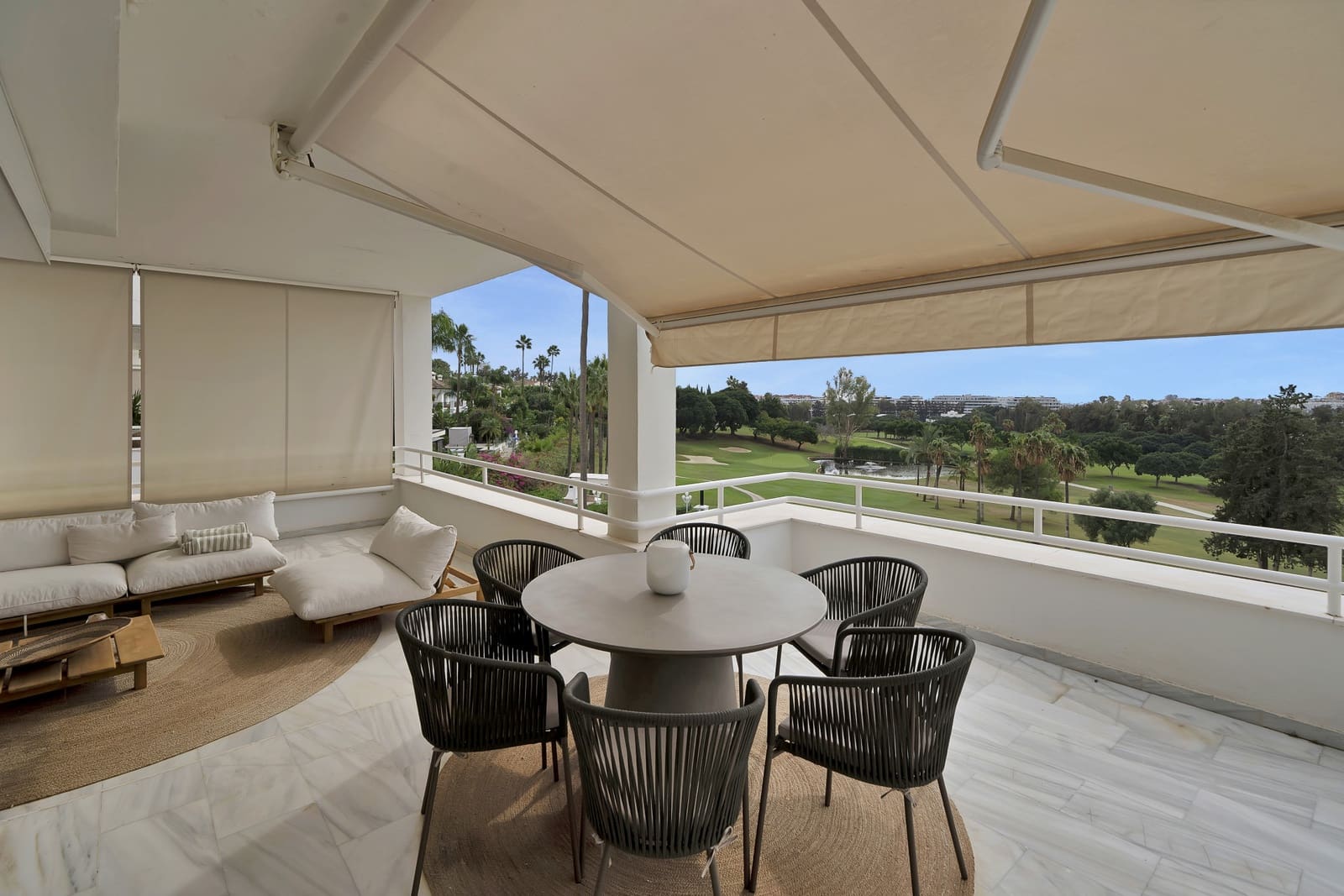 2 sovrum Lägenhet till salu i Marbella med pool garage - 890 000 € (Ref: 9730640)