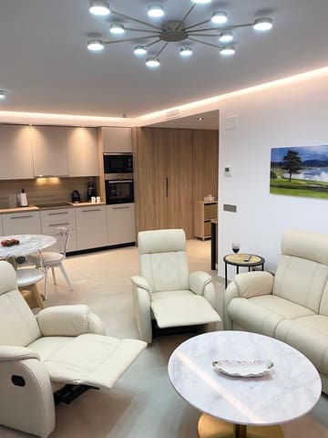 Apartamento de 3 habitaciones en Benahavís en venta con piscina garaje - 855.000 € (Ref: 9730641)