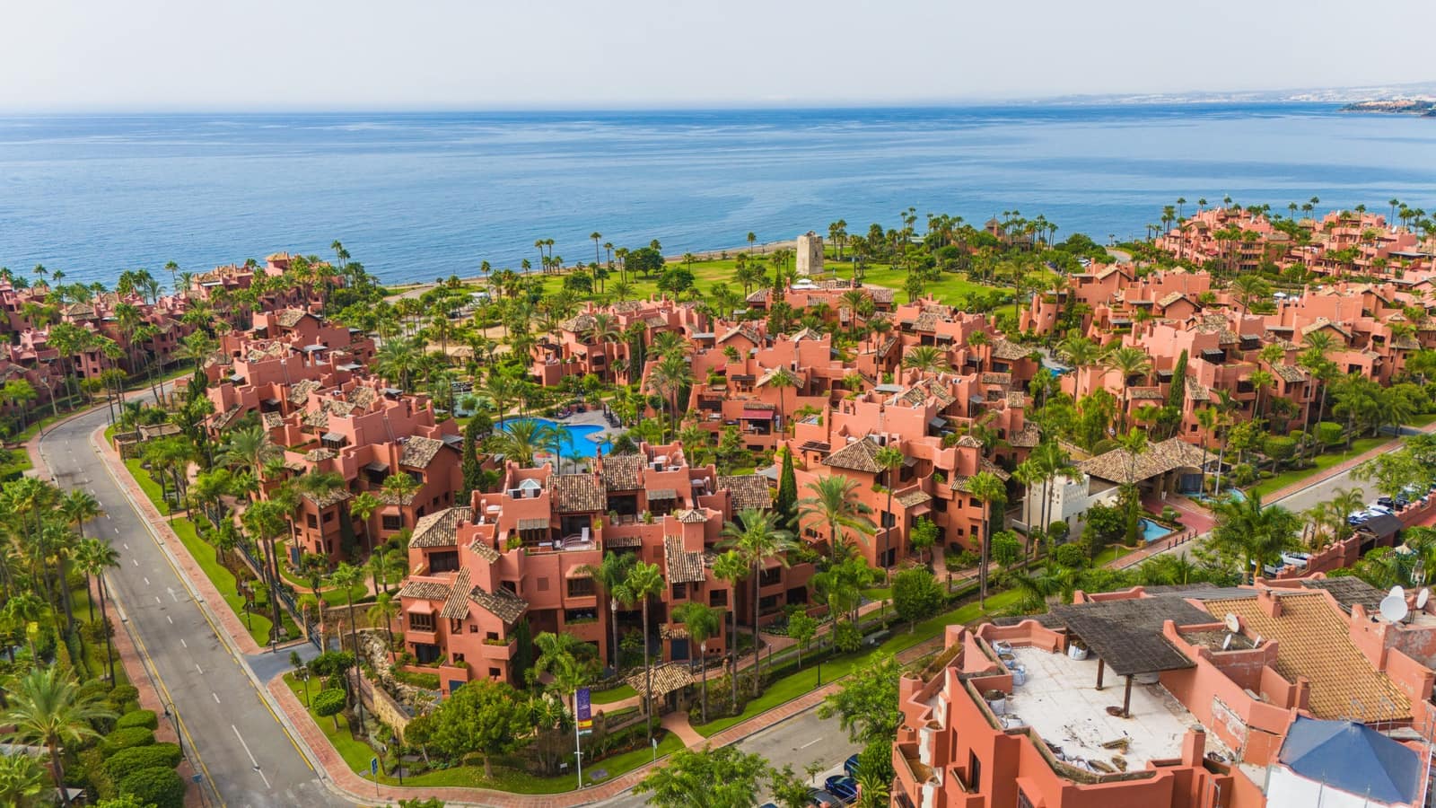 3 soveværelse Penthouse til salg i Estepona med swimmingpool garage - € 1.750.000 (Ref: 9730643)