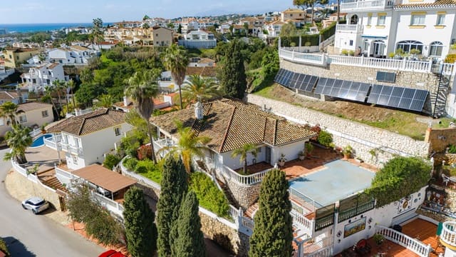 3 bedroom Villa for sale in Riviera del Sol, Mijas with pool garage - € 950,000 (Ref: 9730644)