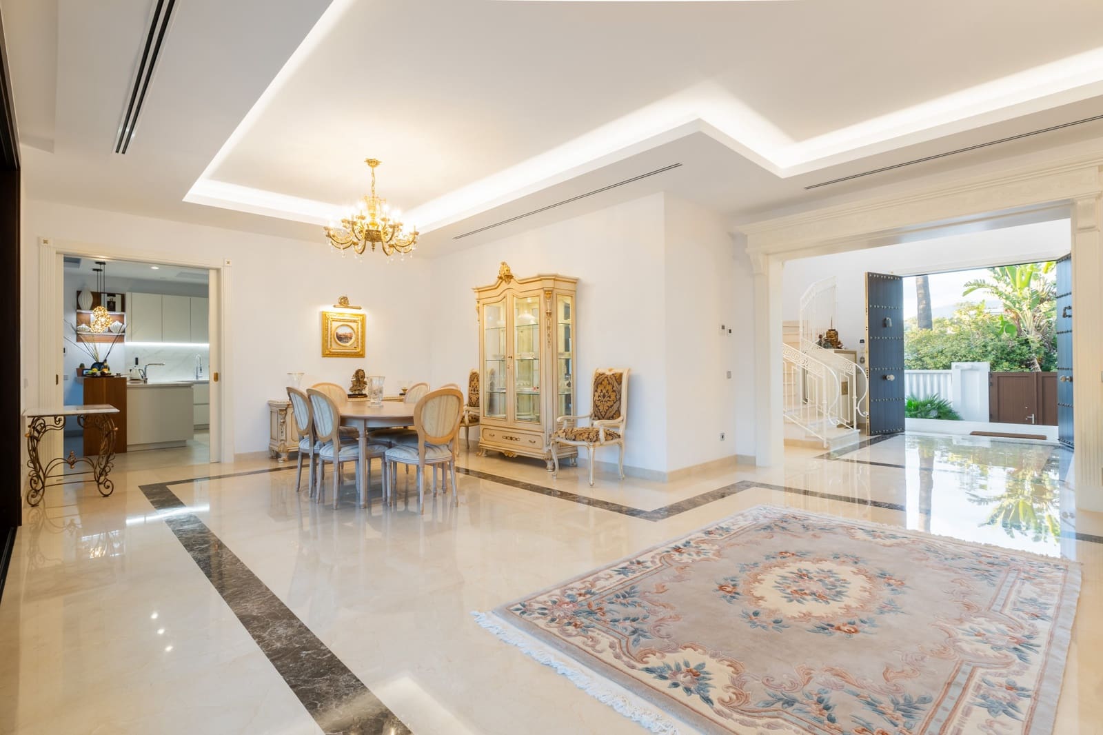 7 soveværelse Villa til salg i Estepona med swimmingpool garage - € 4.995.000 (Ref: 9730646)