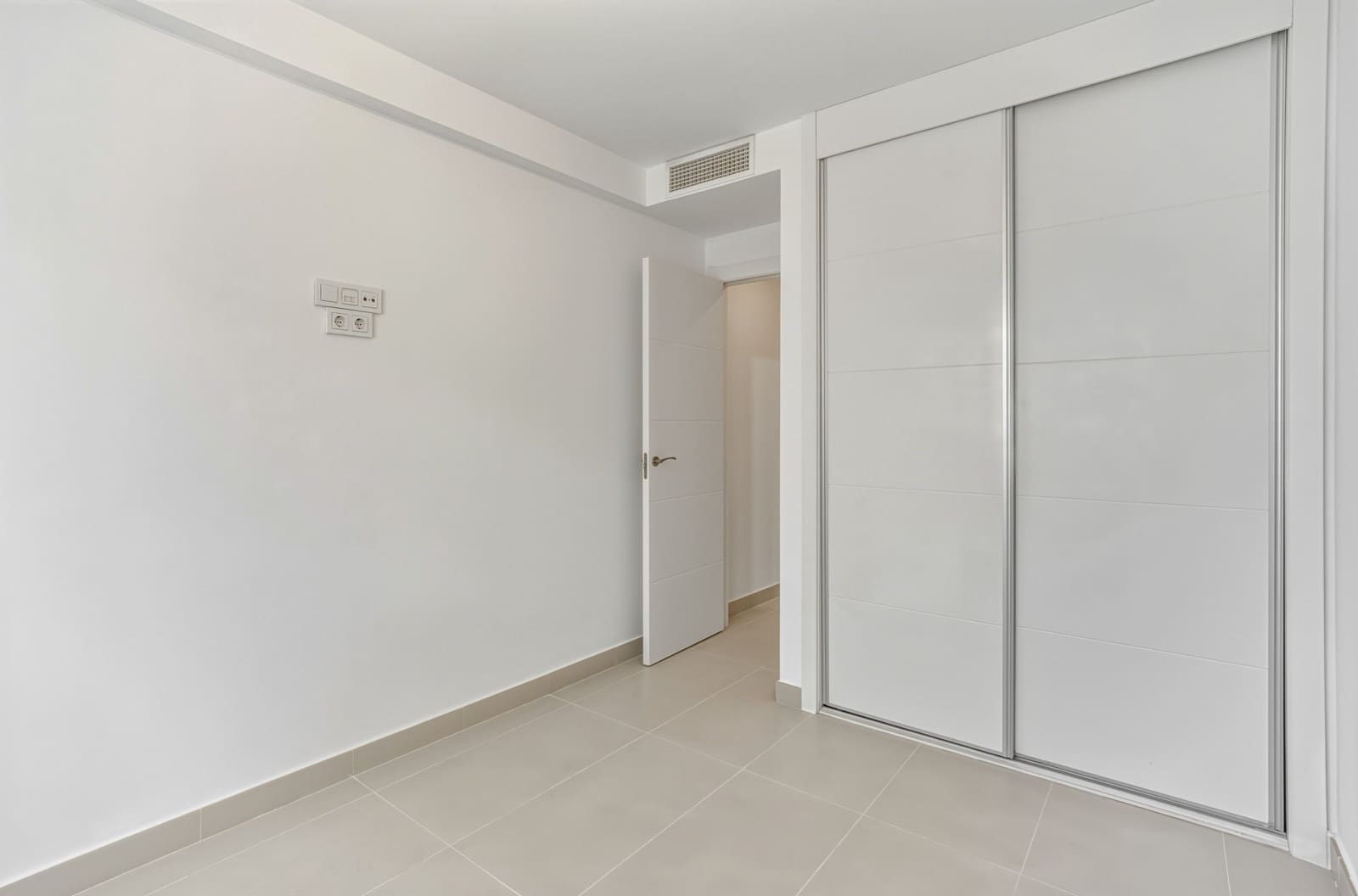 2 soverom Leilighet til salgs i Cancelada med svømmebasseng garasje - € 480 000 (Ref: 9730647)
