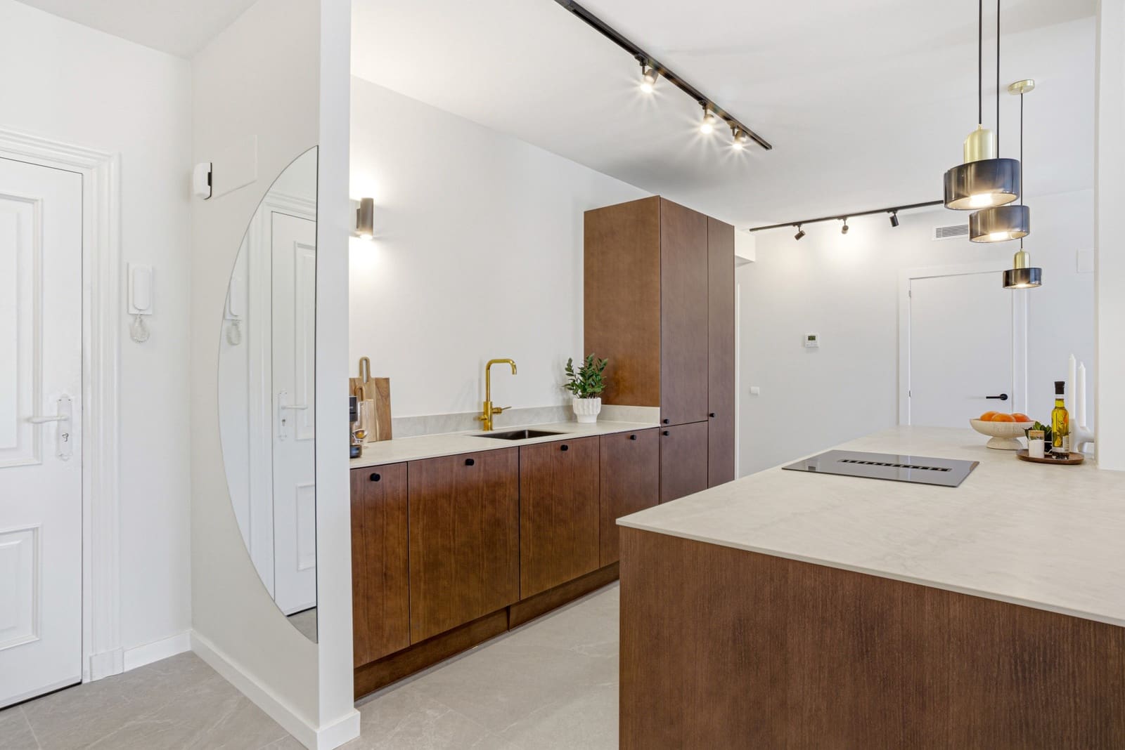 3 bedroom Apartment for sale in La Quinta with pool garage - € 899,000 (Ref: 9730651)