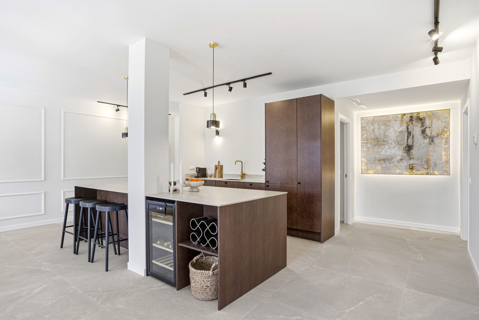 3 bedroom Apartment for sale in La Quinta with pool garage - € 899,000 (Ref: 9730651)