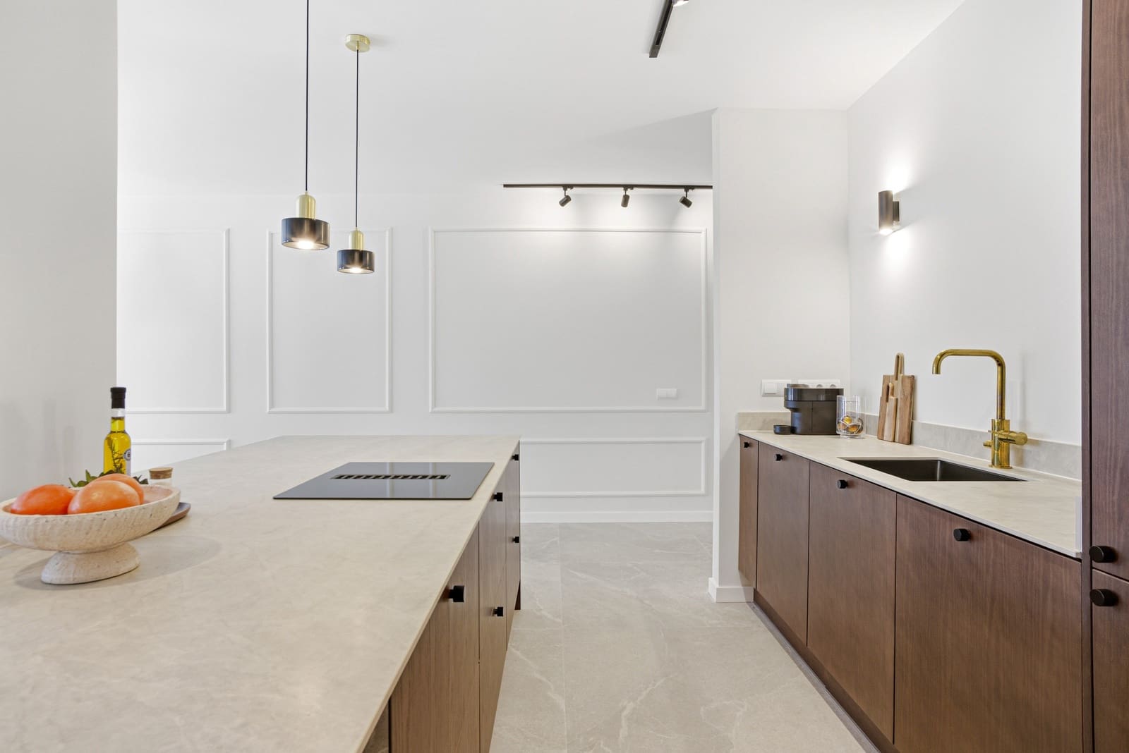 3 bedroom Apartment for sale in La Quinta with pool garage - € 899,000 (Ref: 9730651)