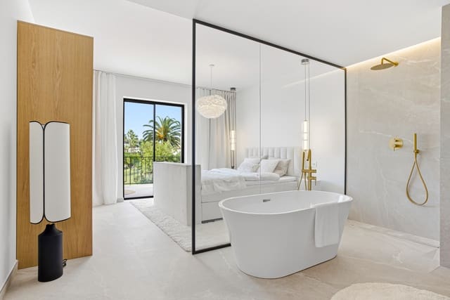 4 sypialnia Dom na sprzedaż w Marbella z basenem garażem - 1 499 000 € (Ref: 9730652)