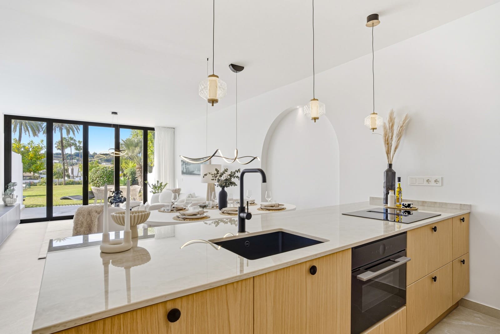 4 sypialnia Dom na sprzedaż w Marbella z basenem garażem - 1 499 000 € (Ref: 9730652)