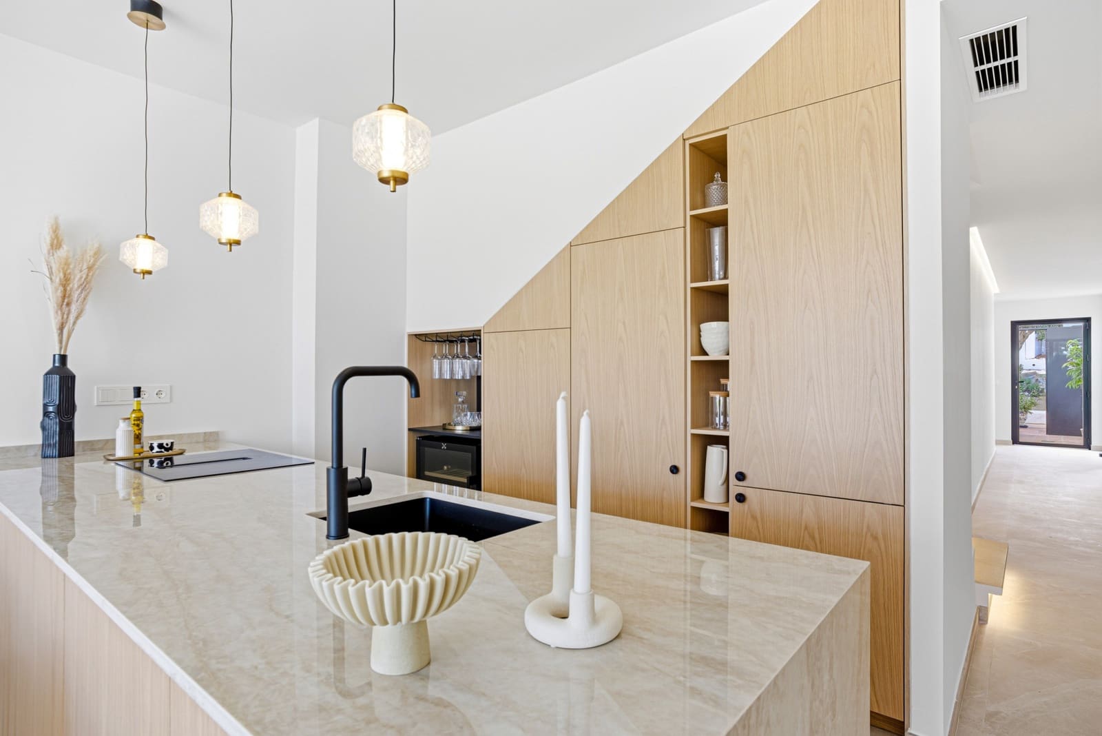 4 sypialnia Dom na sprzedaż w Marbella z basenem garażem - 1 499 000 € (Ref: 9730652)