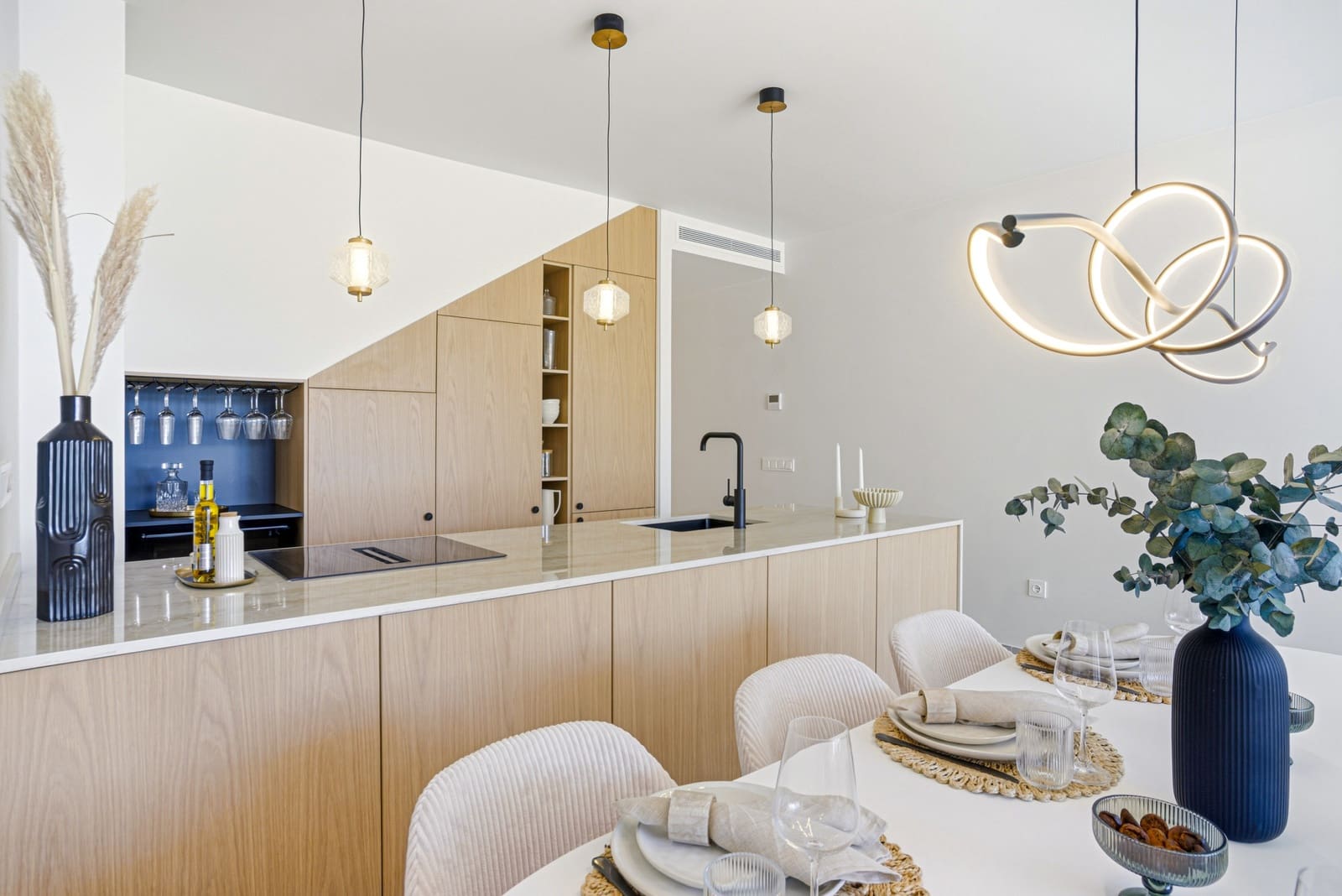 4 sypialnia Dom na sprzedaż w Marbella z basenem garażem - 1 499 000 € (Ref: 9730652)