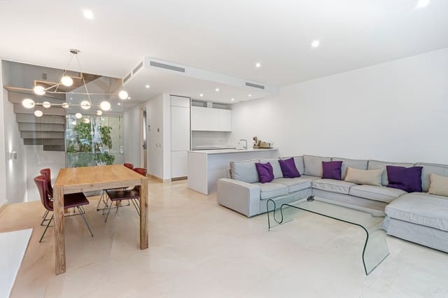 4 soveværelse Byhus til salg i La Cala de Mijas, Mijas med swimmingpool garage - € 1.195.000 (Ref: 9730654)