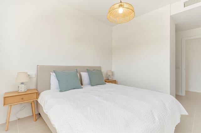 2 soveværelse Lejlighed til salg i Estepona med swimmingpool garage - € 439.000 (Ref: 9730655)