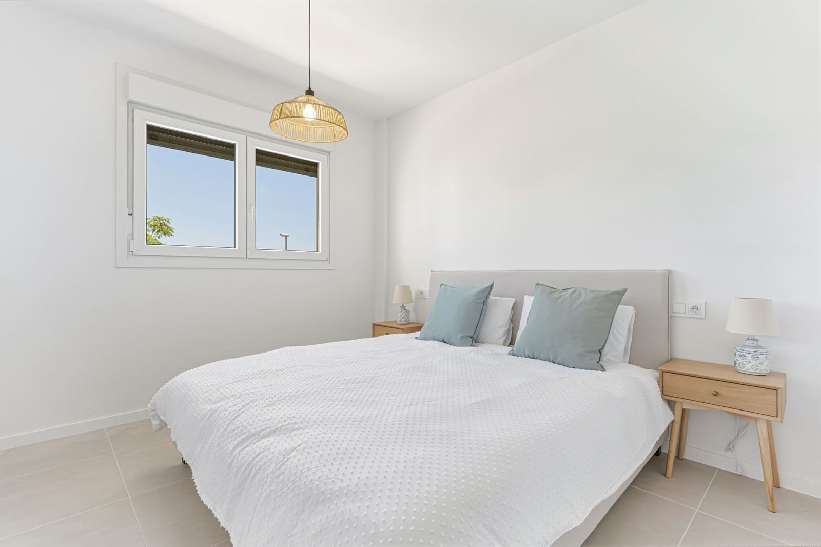 2 soveværelse Lejlighed til salg i Estepona med swimmingpool garage - € 439.000 (Ref: 9730655)