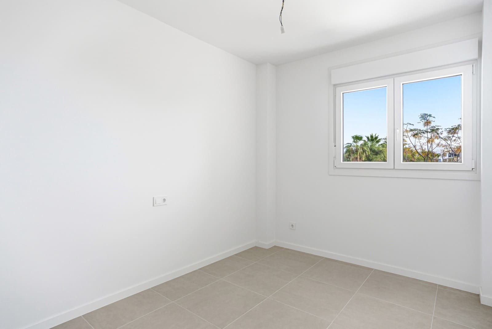 2 soveværelse Lejlighed til salg i Estepona med swimmingpool garage - € 439.000 (Ref: 9730655)