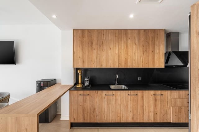 3 Zimmer Haus zu verkaufen in Estepona mit Pool Garage - 599.000 € (Ref: 9730657)