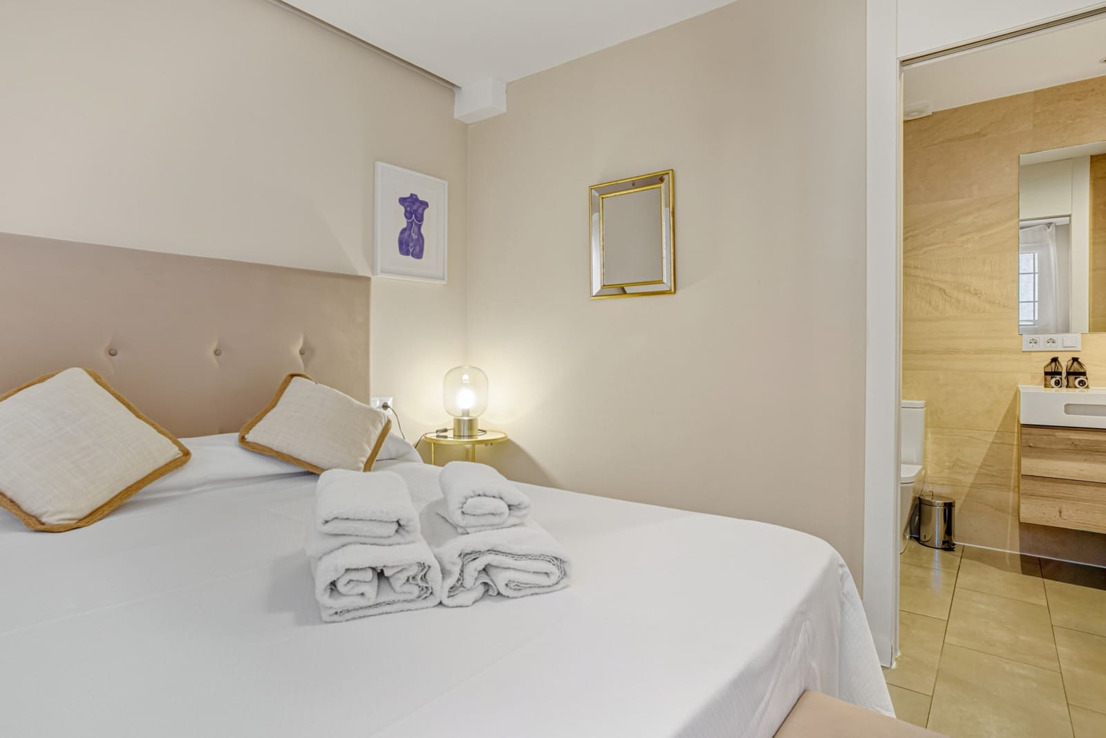 Apartamento de 2 habitaciones en Puerto Banus en venta - 635.000 € (Ref: 9730658)