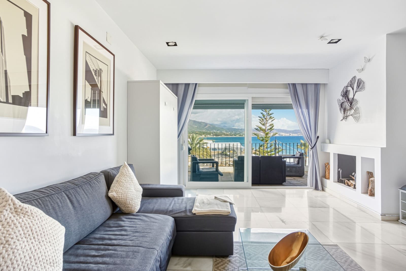 1 bedroom Penthouse for sale in Puerto Banus - € 699,000 (Ref: 9730659)