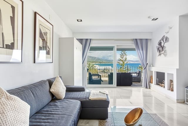 1 soverom Penthouse til salgs i Puerto Banus, Marbella - € 699 000 (Ref: 9730659)