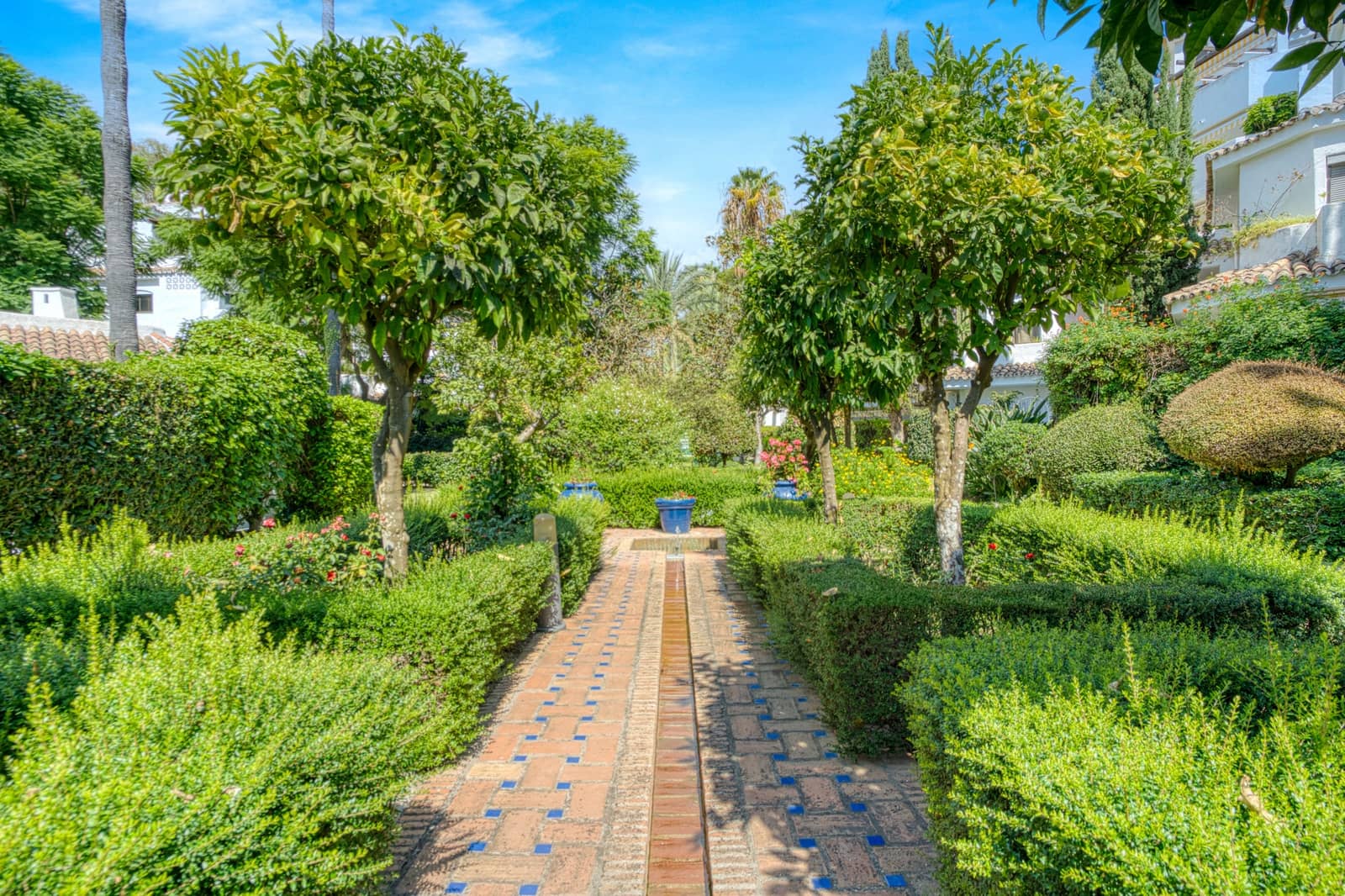 Apartamento de 3 habitaciones en Marbella en venta con piscina garaje - 585.000 € (Ref: 9730660)