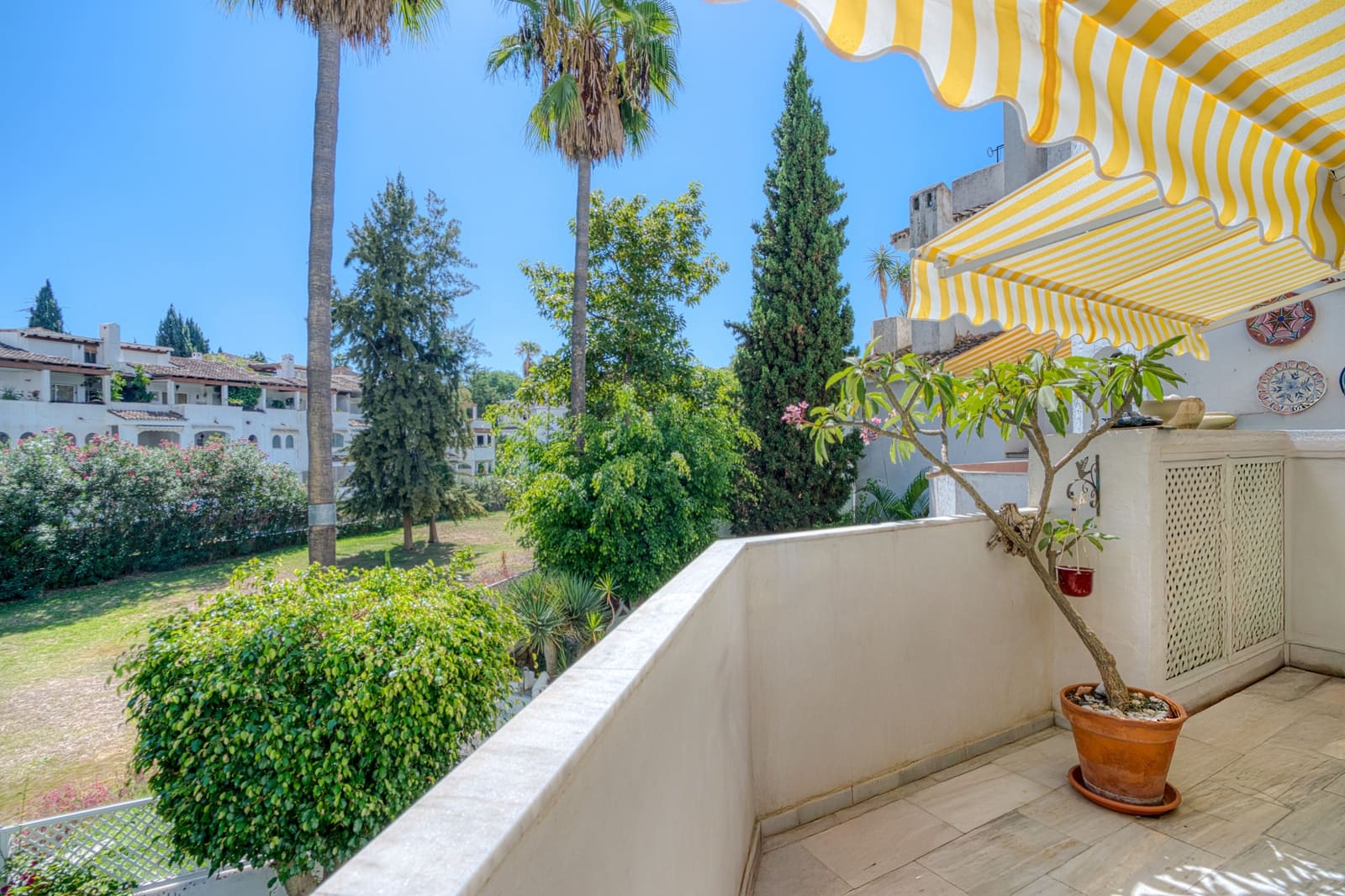 3 quarto Apartamento para venda em Marbella com piscina garagem - 575 000 € (Ref: 9730660)