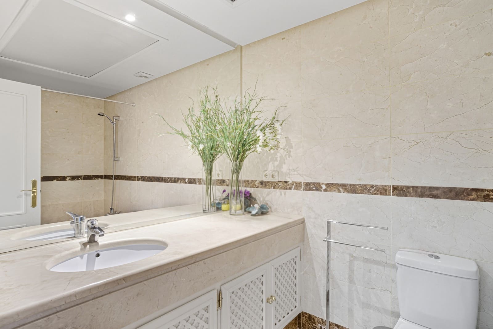 2 Zimmer Apartment zu verkaufen in Marbella mit Pool Garage - 565.000 € (Ref: 9730662)