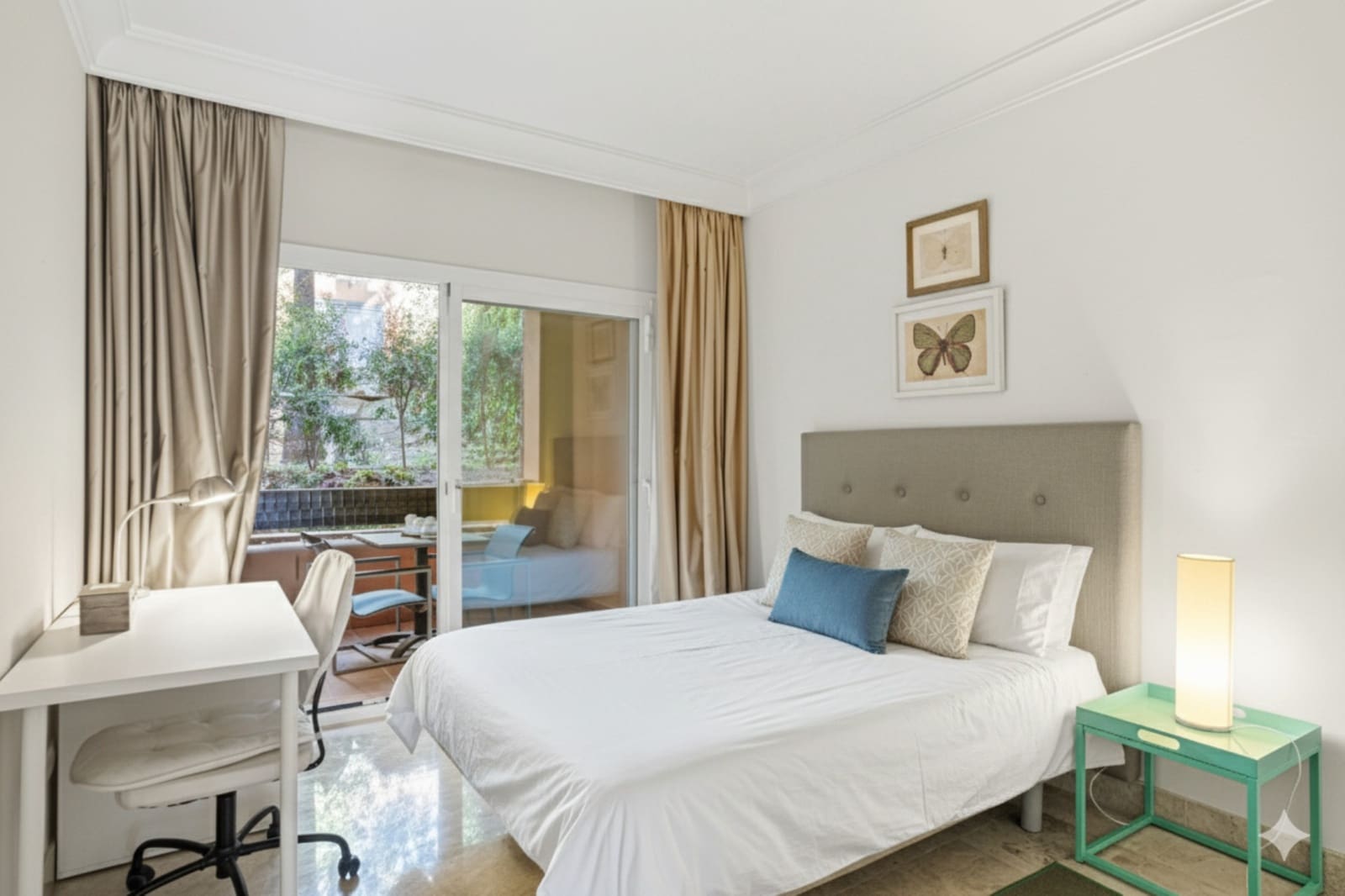 2 sypialnia Apartament na sprzedaż w Marbella z basenem garażem - 565 000 € (Ref: 9730662)