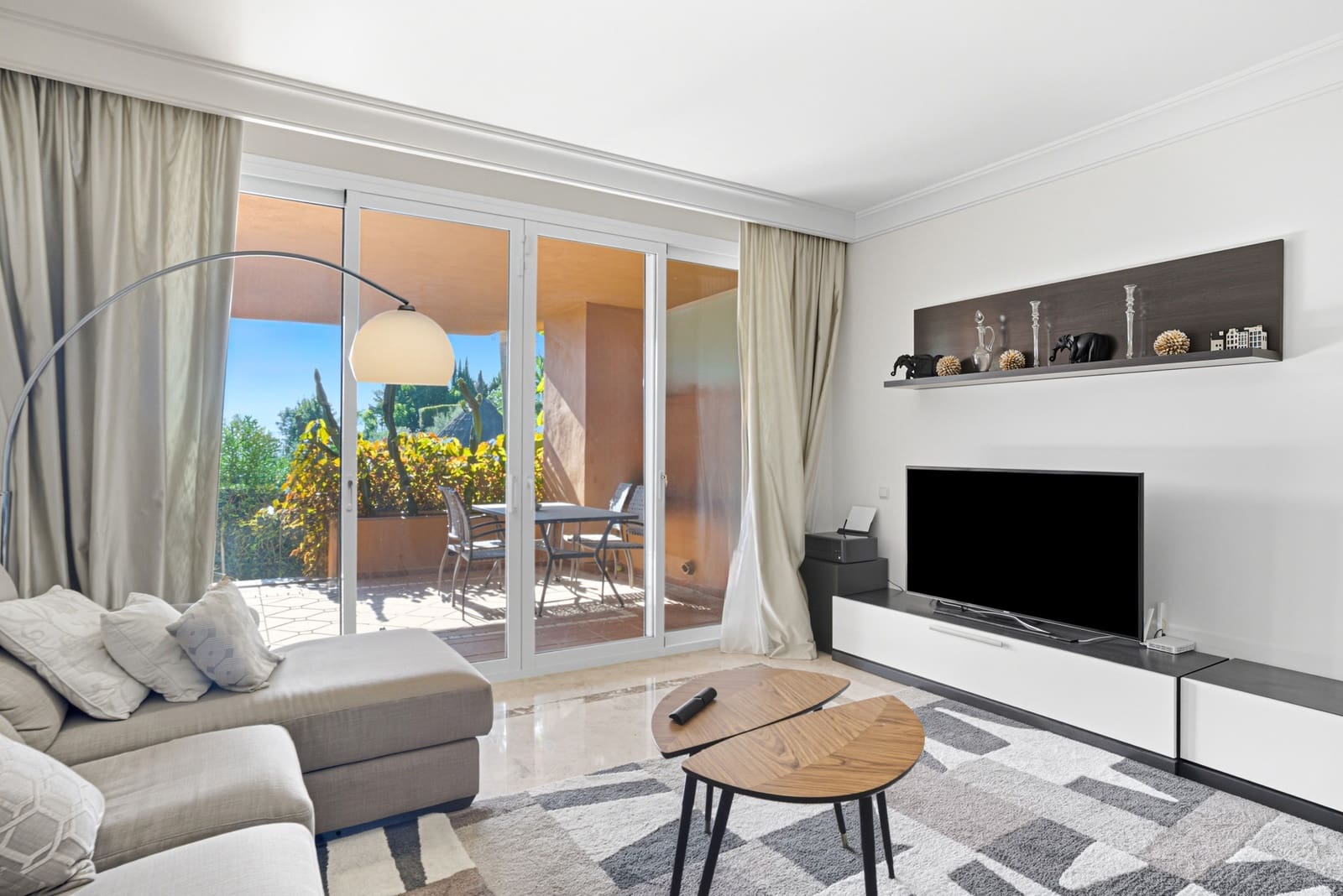2 sypialnia Apartament na sprzedaż w Marbella z basenem garażem - 565 000 € (Ref: 9730662)
