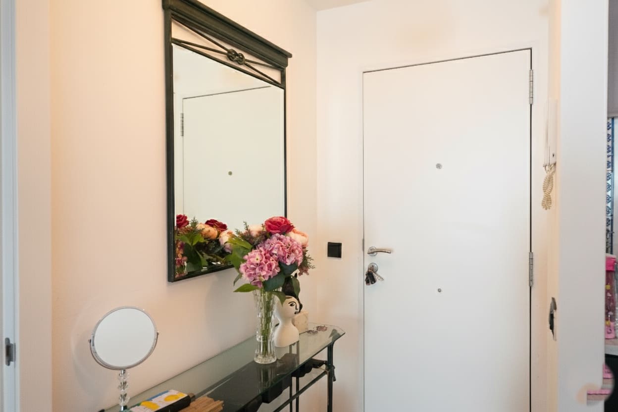 2 bedroom Apartment for sale in Marbella with pool - € 358,000 (Ref: 9730663)