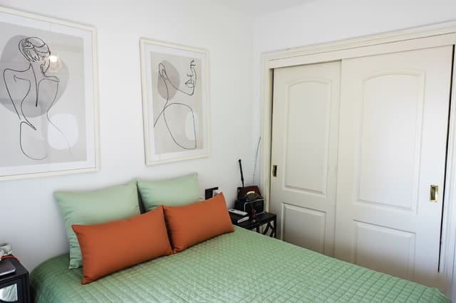2 bedroom Apartment for sale in Marbella with pool - € 329,000 (Ref: 9730663)
