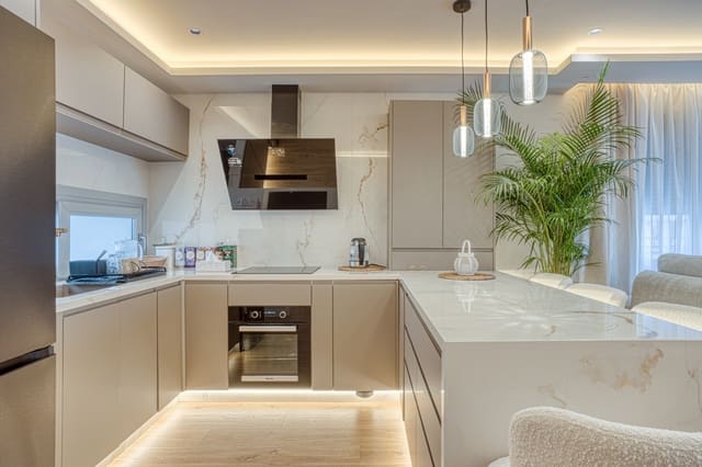 2 chambre Penthouse à vendre à Mijas Costa, Mijas avec piscine garage - 950 000 € (Ref: 9730664)