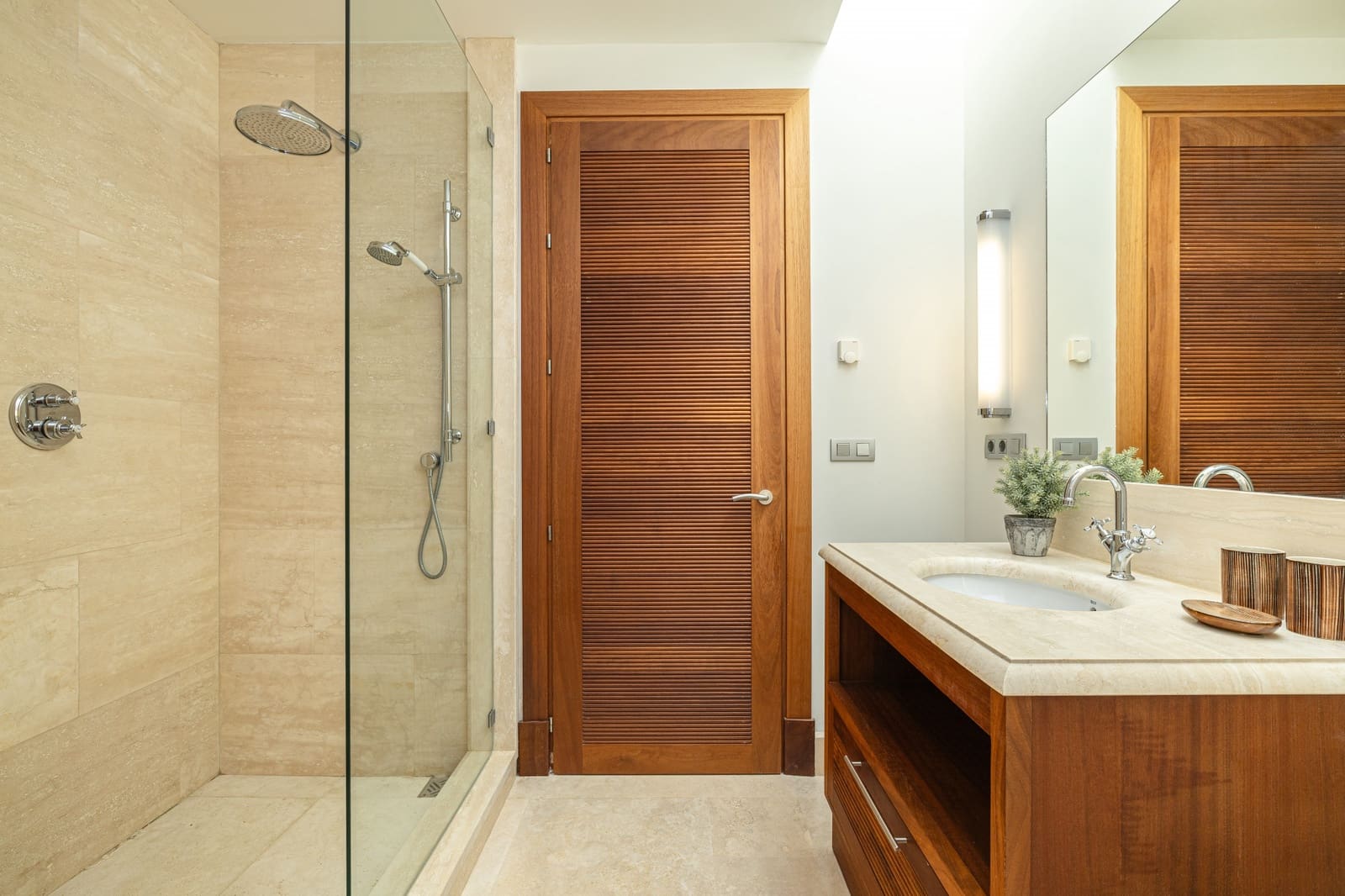 4 bedroom Villa for sale in Casares with pool garage - € 4,200,000 (Ref: 9730665)