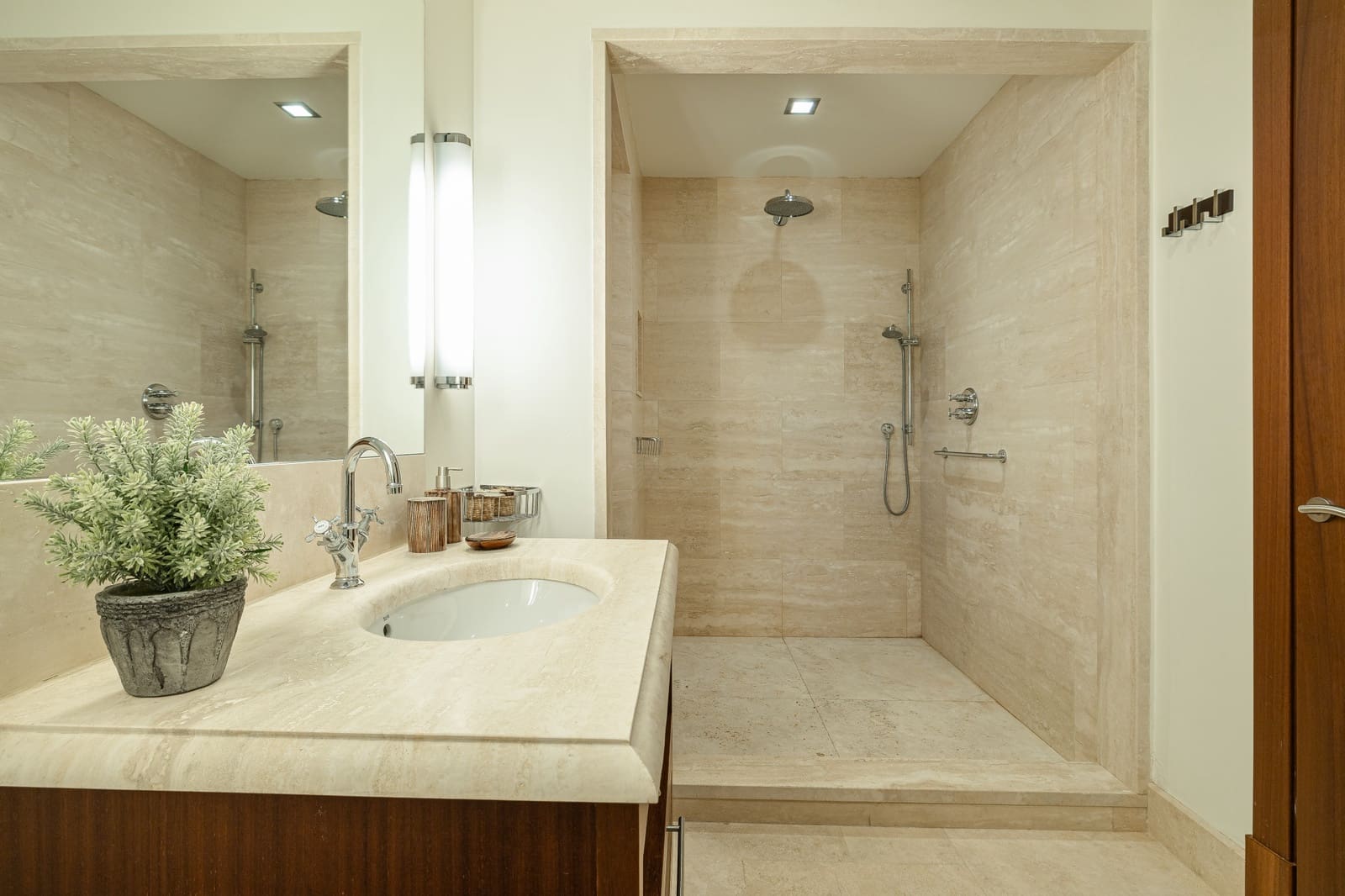 4 bedroom Villa for sale in Casares with pool garage - € 4,200,000 (Ref: 9730665)