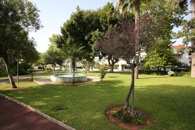 5 soveværelse Byhus til salg i Marbella med swimmingpool garage - € 2.190.000 (Ref: 9730666)