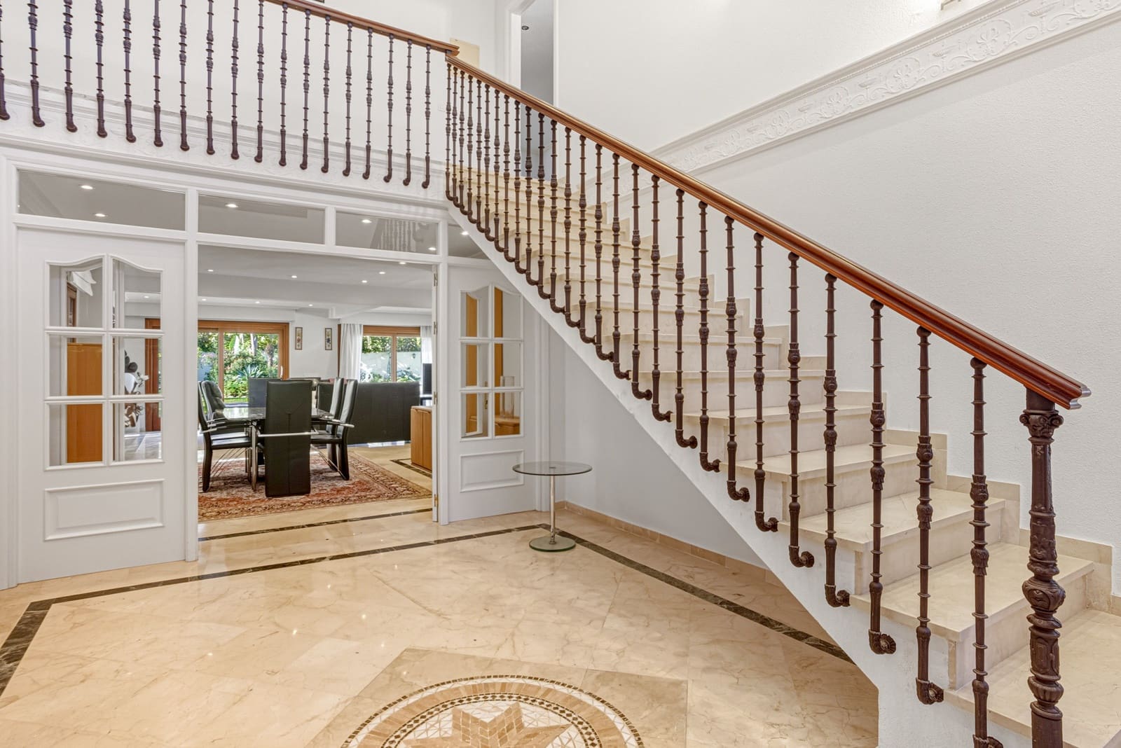 5 bedroom Villa for sale in New Golden Mile with pool garage - € 2,400,000 (Ref: 9730667)